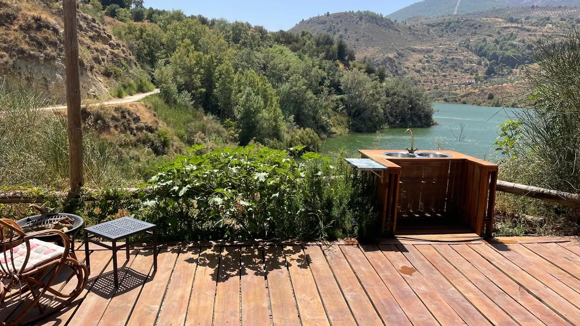 La Calma Y La Caravana Melegis Campsite